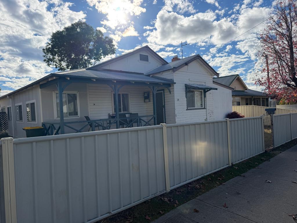 38 Bannockburn Rd, Inverell, NSW 2360