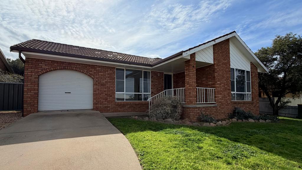 4 Werona Pl, Parkes, NSW 2870