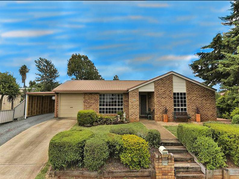 23 Armstrong St, Wilsonton, QLD 4350
