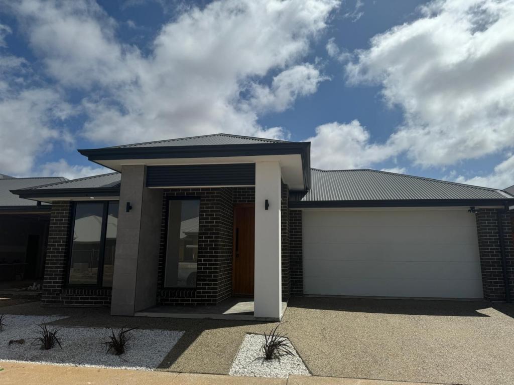 5 Carissa Ave, Riverlea Park, SA 5120