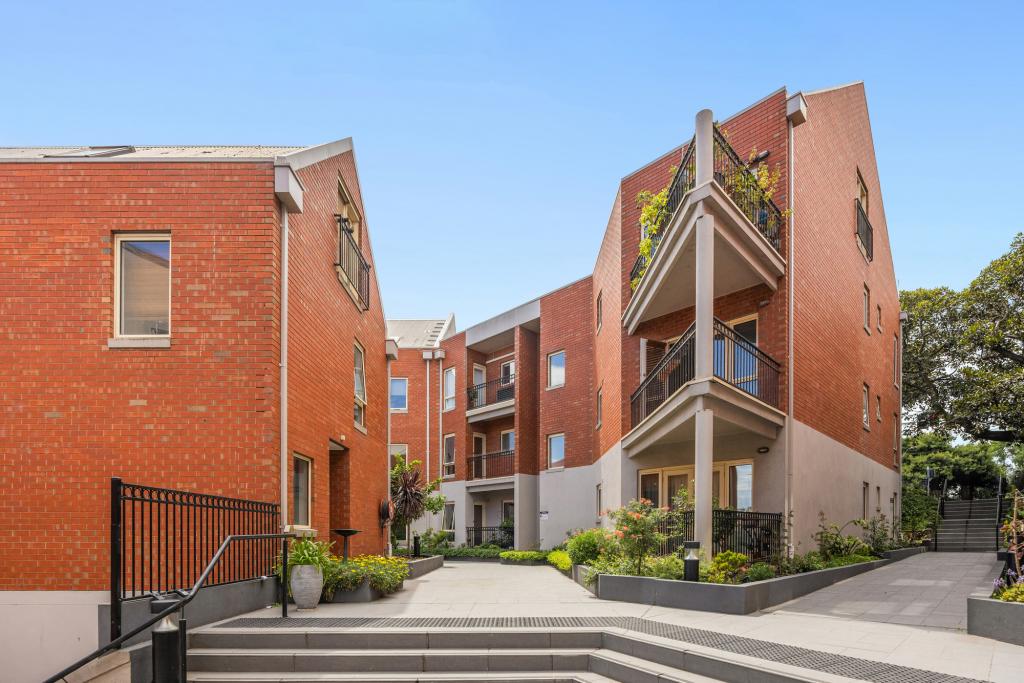 13/2 Howlett St, Kensington, VIC 3031