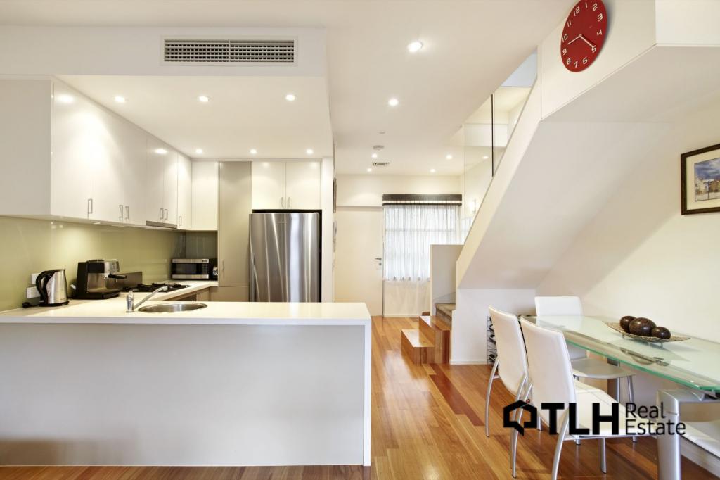 2/386 Dandenong Rd, Caulfield North, VIC 3161