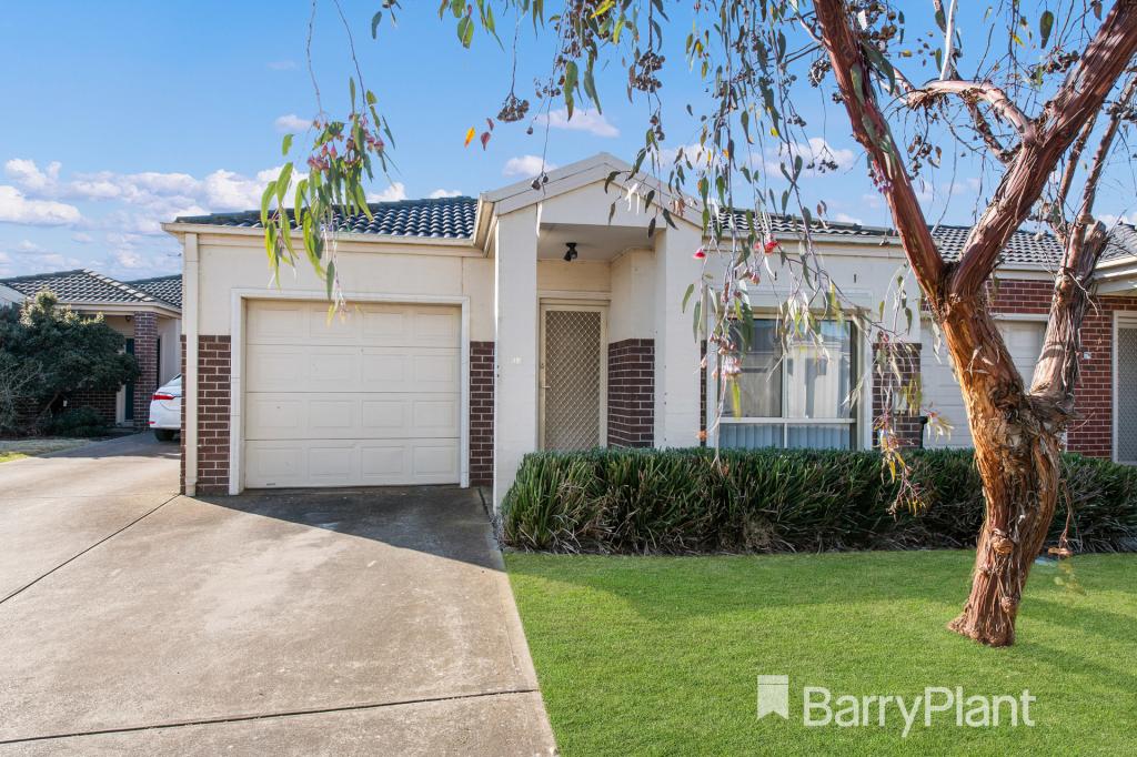 38/17 Crestmont Dr, Melton South, VIC 3338