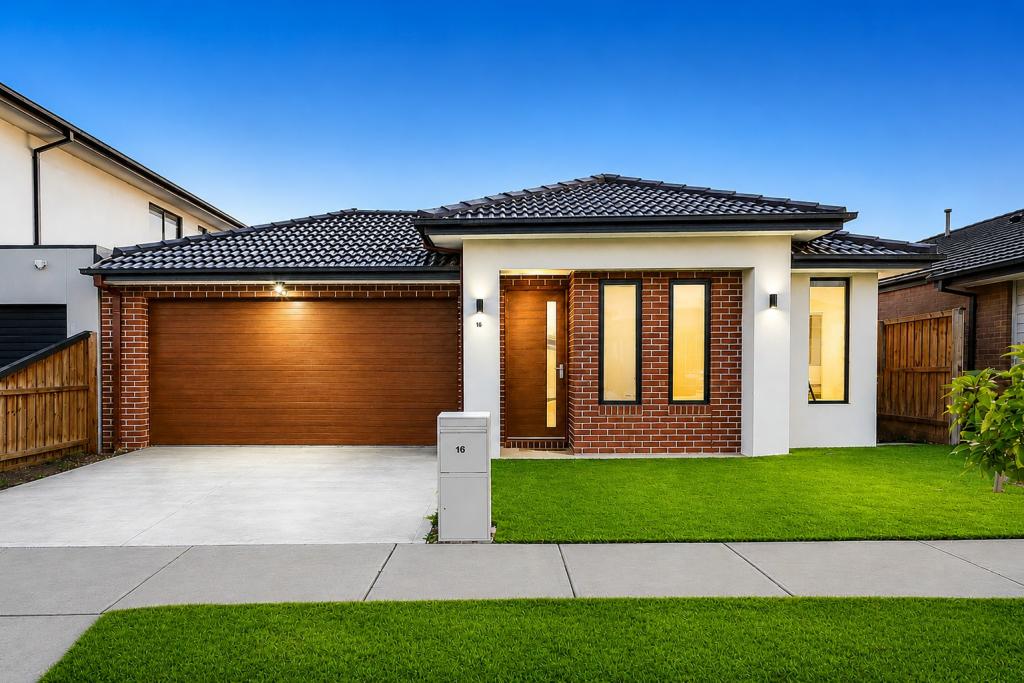 16 KALYANI ST, WERRIBEE, VIC 3030