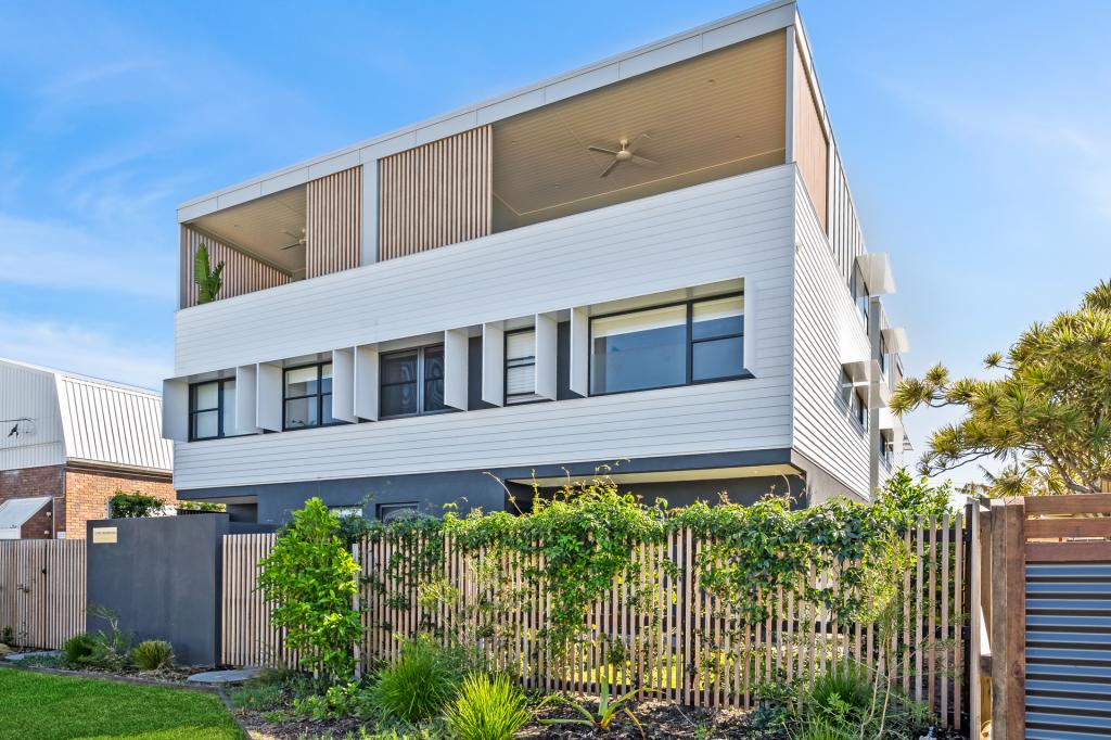 2/11 Ilaroo Cres, Warana, QLD 4575