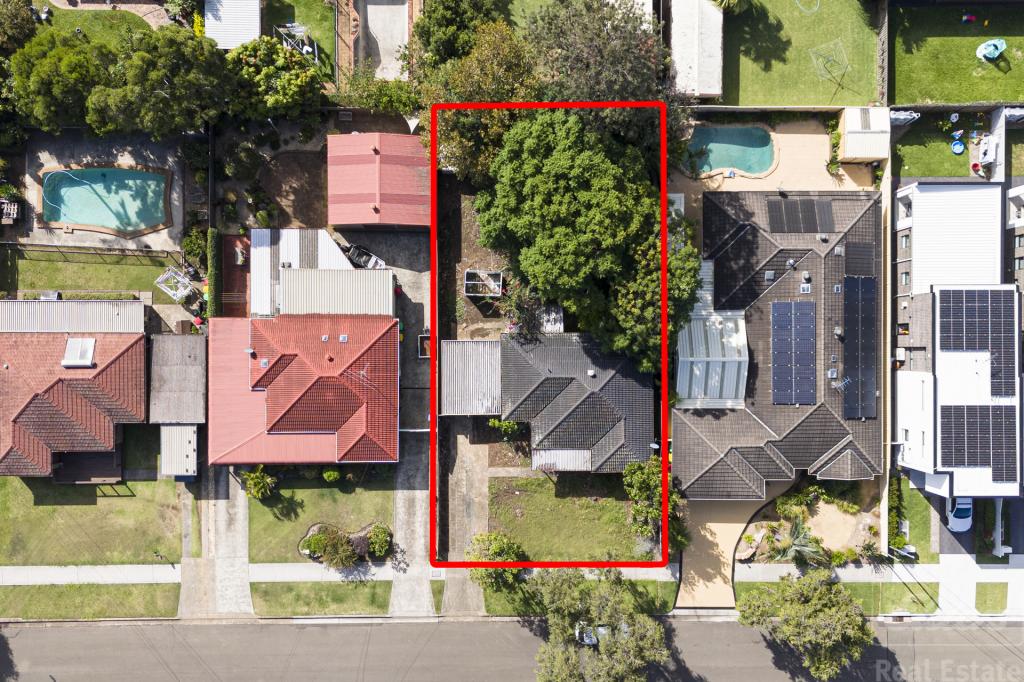 20 Selway Ave, Moorebank, NSW 2170