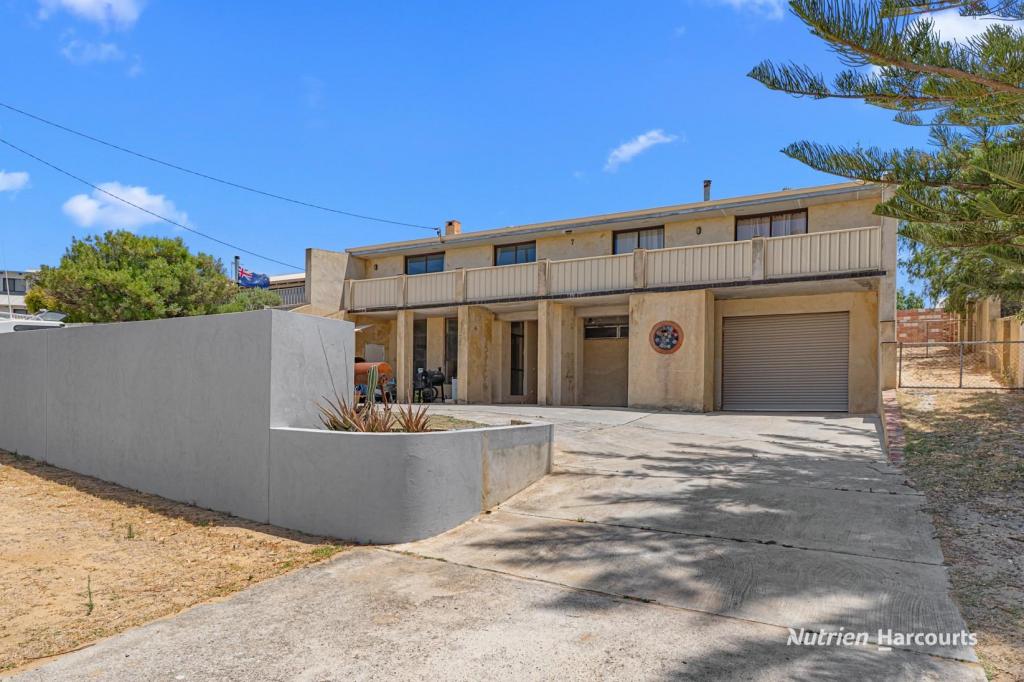 7 Wedge St, Ledge Point, WA 6043