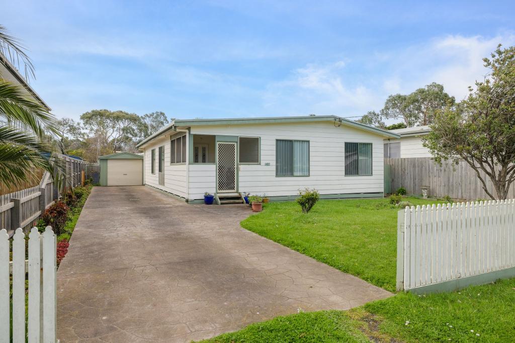 102 Scenic Dr, Cowes, VIC 3922