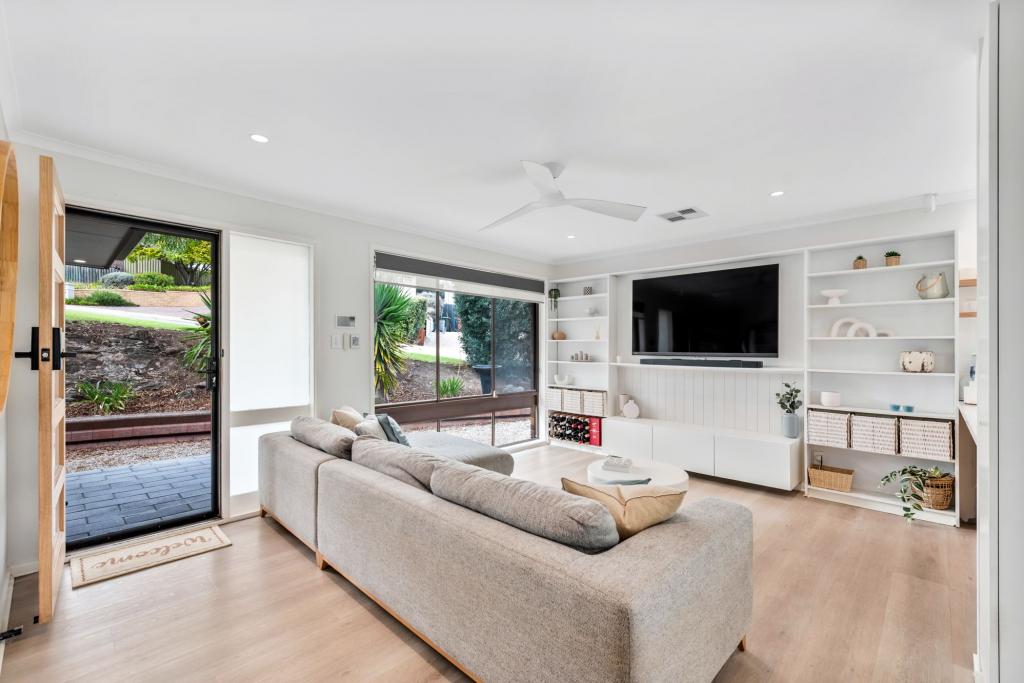 35 French Cres, Trott Park, SA 5158