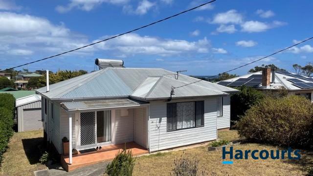 26 Meech St, Currie, TAS 7256