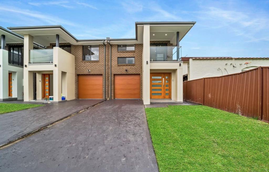 79 Torrens St, Canley Heights, NSW 2166