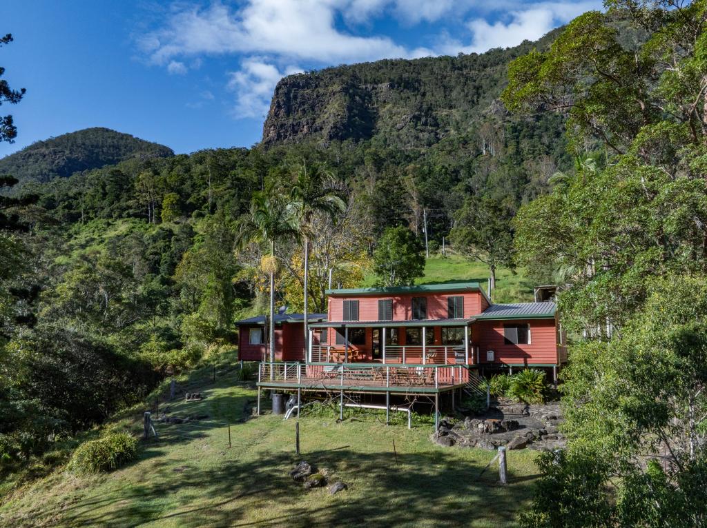 3077 Christmas Creek Rd, Lamington, QLD 4285