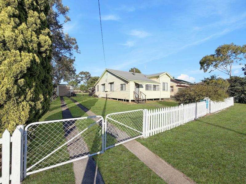 6 Gwen St, Kingaroy, QLD 4610
