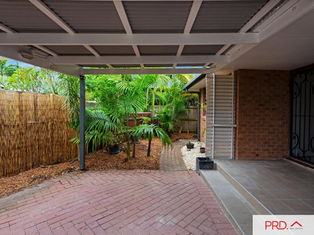 2/21 WAGTAIL CT, BURLEIGH WATERS, QLD 4220