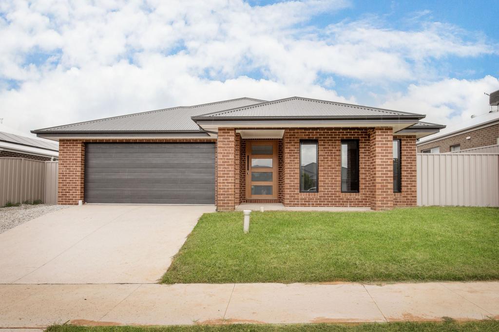 11 Birchall Cres, Leneva, VIC 3691
