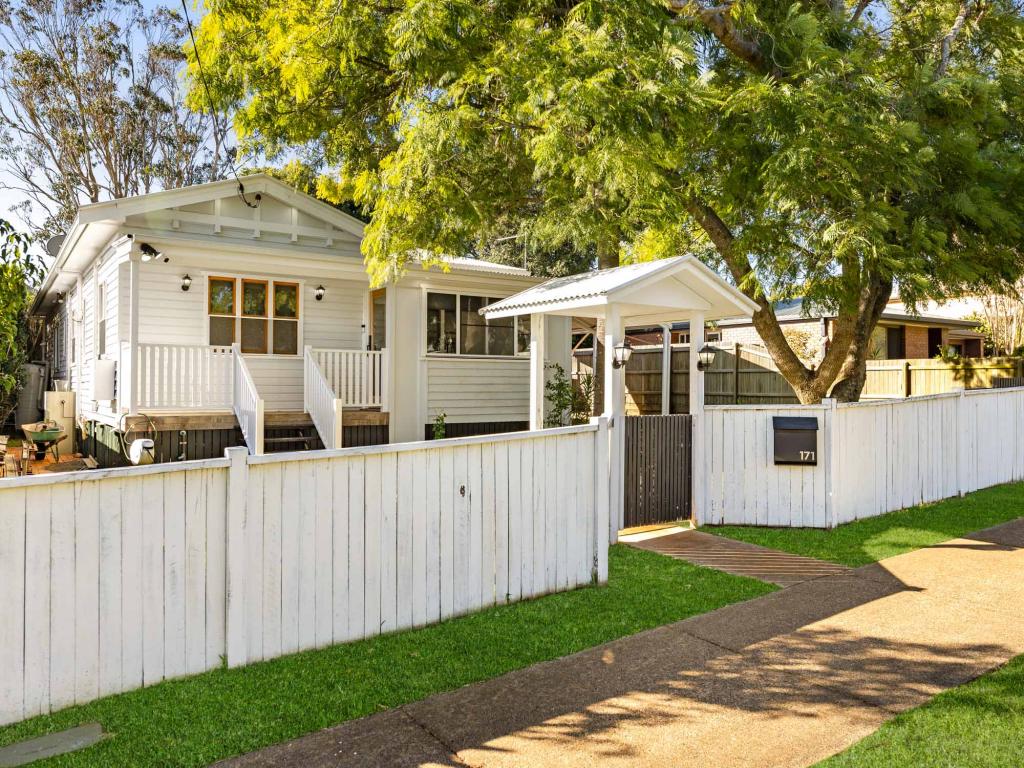 171 Long St, South Toowoomba, QLD 4350