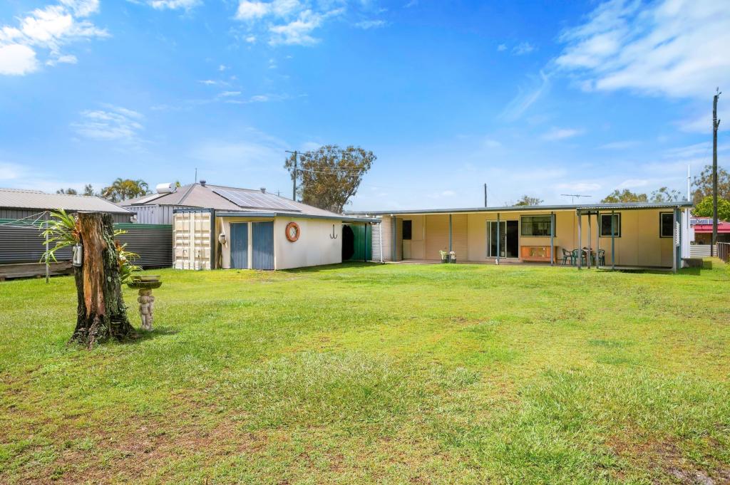 20 Bishop Pde, Toorbul, QLD 4510