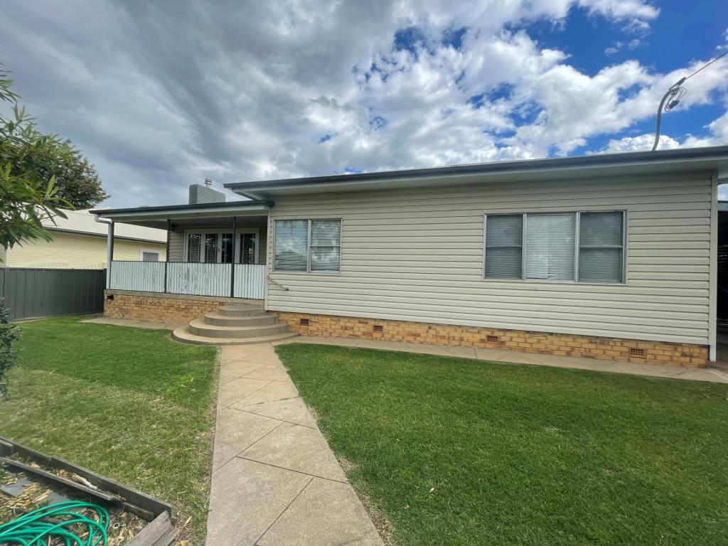 27 Edgeroy St, South Tamworth, NSW 2340