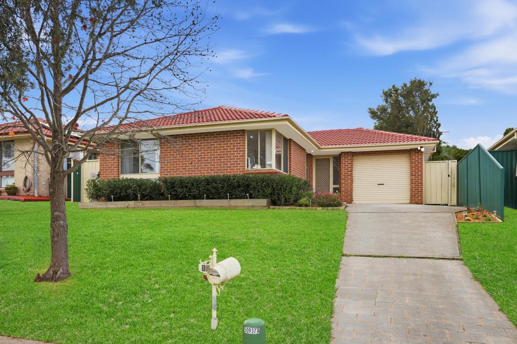 12 ARMITAGE DR, GLENDENNING, NSW 2761