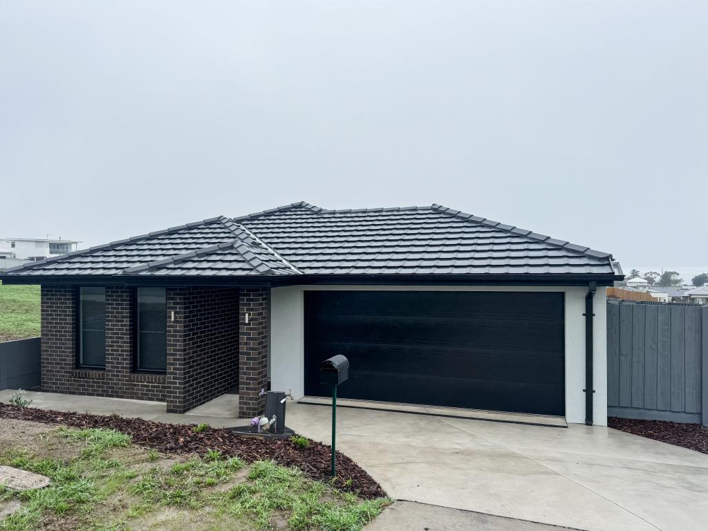 12 Aspect Dr, San Remo, VIC 3925