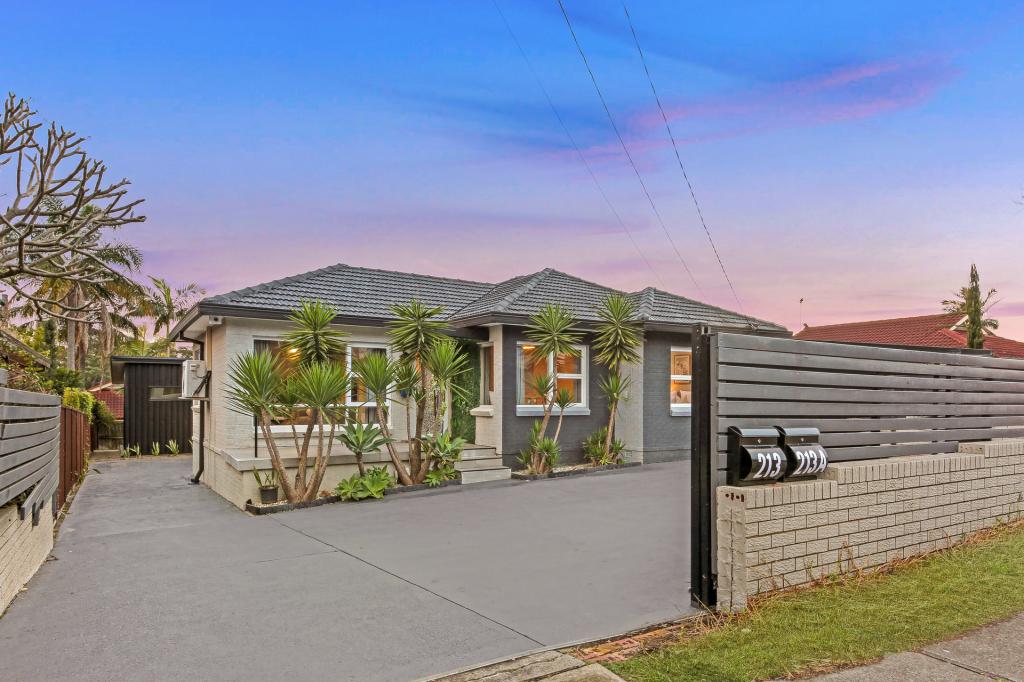 213 & 213a Old Windsor Rd, Northmead, NSW 2152