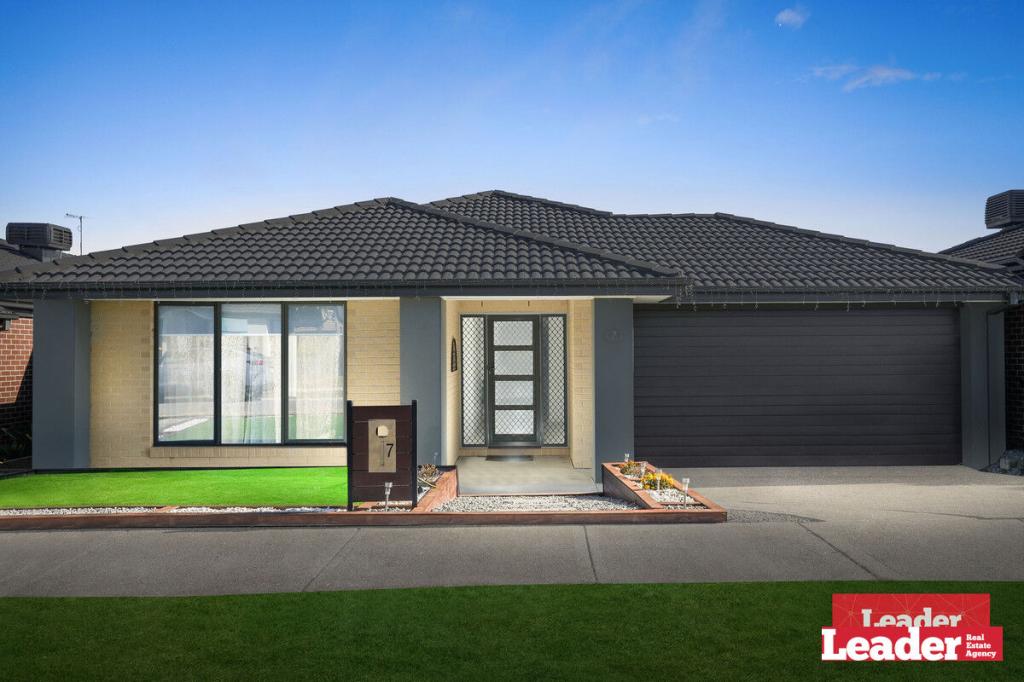 7 WHISPERING CIRCUIT, KILMORE, VIC 3764