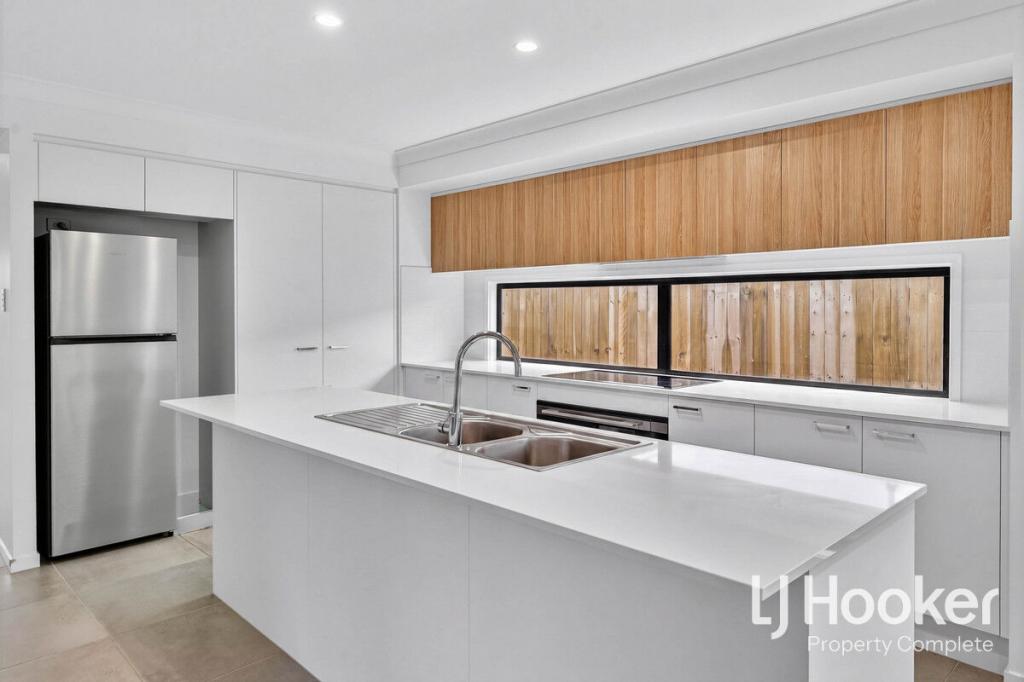 76 Pinnacles St, Yarrabilba, QLD 4207