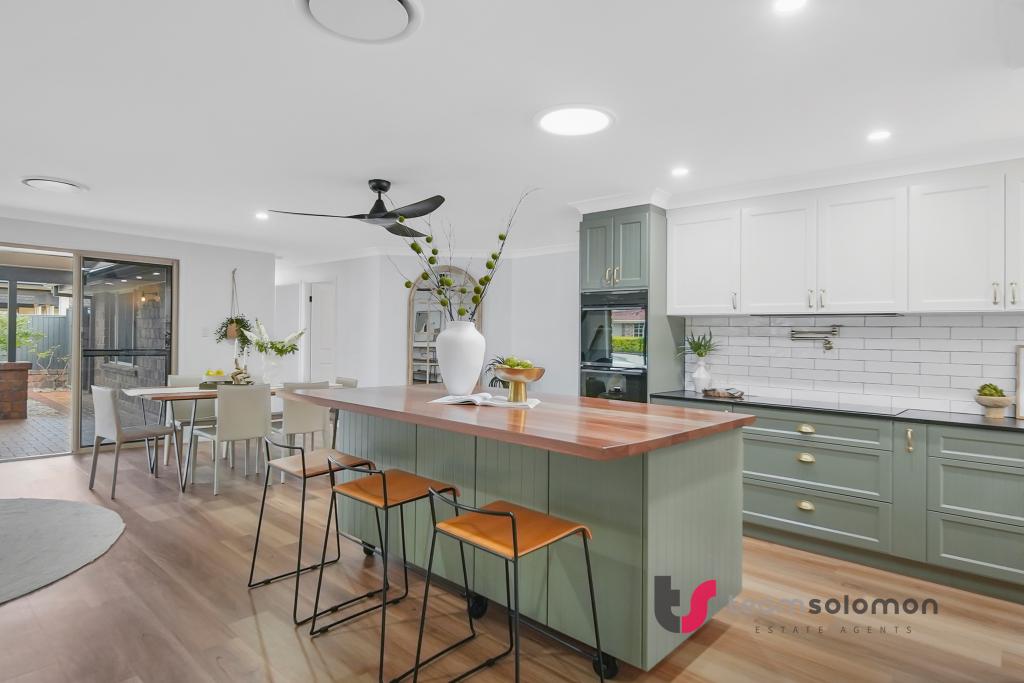 21 WISTERIA ST, ORMISTON, QLD 4160