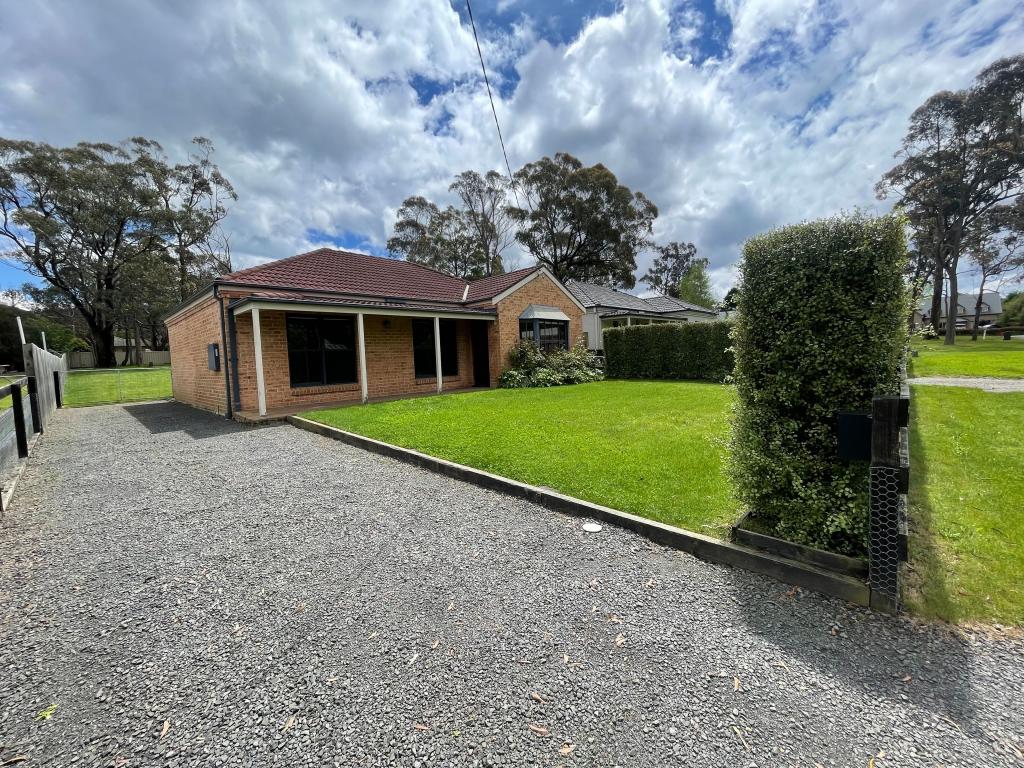 3 Crane St, Balaclava, NSW 2575