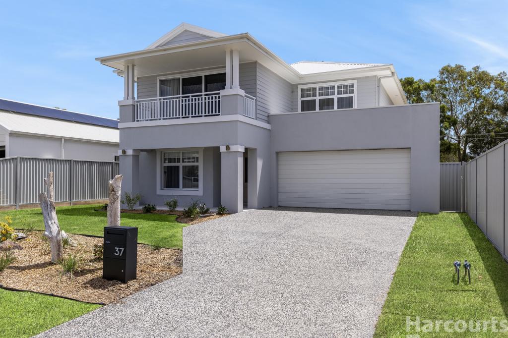 37 Swift Pl, South West Rocks, NSW 2431