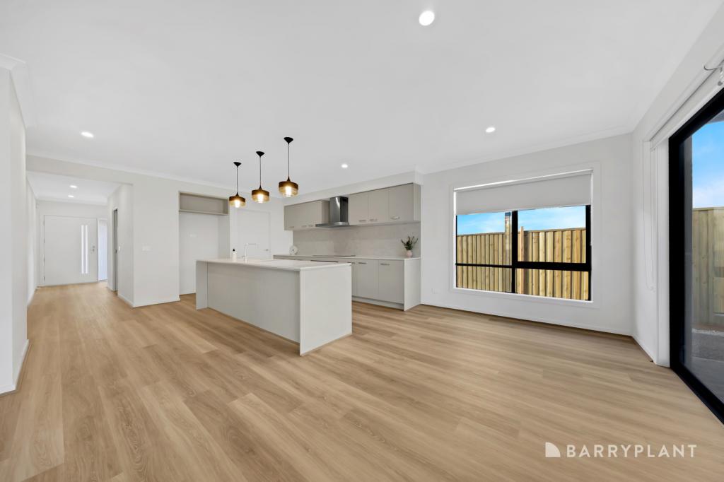 13 Gorgognzola St, Donnybrook, VIC 3064