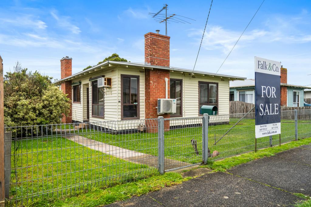 4 Tobruk St, Cobden, VIC 3266