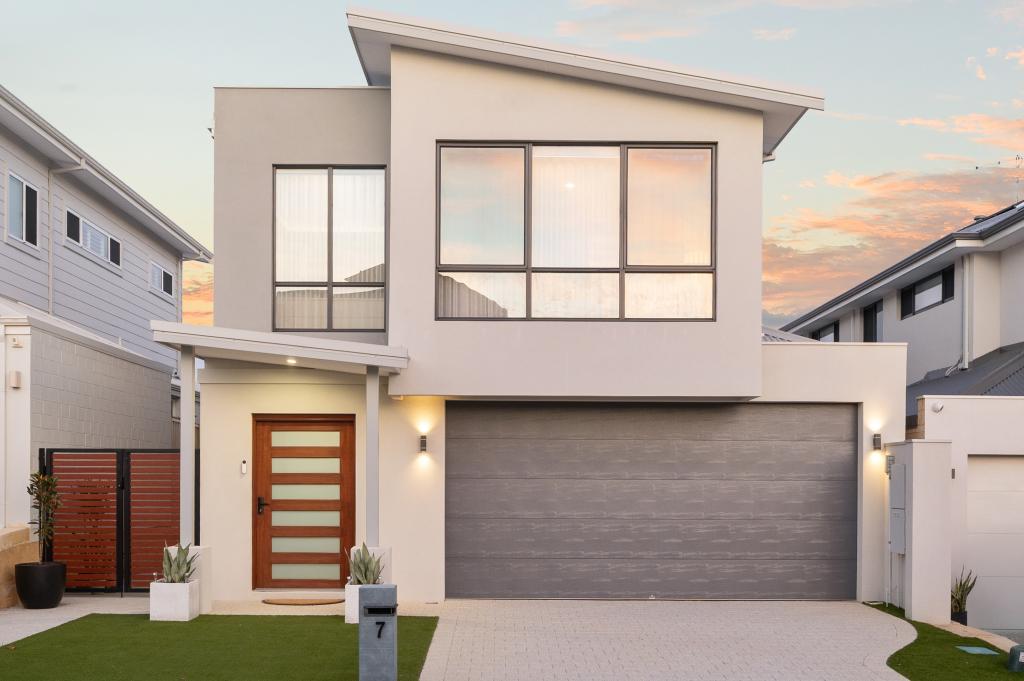 7 Mykonos Rd, Coogee, WA 6166
