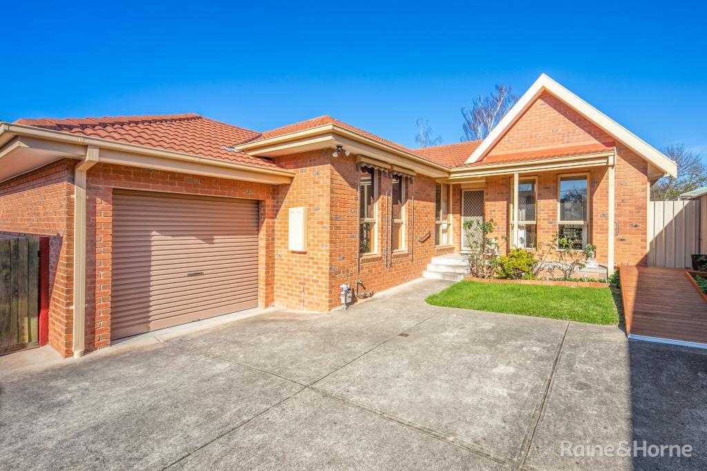 2/48 Harker St, Sunbury, VIC 3429