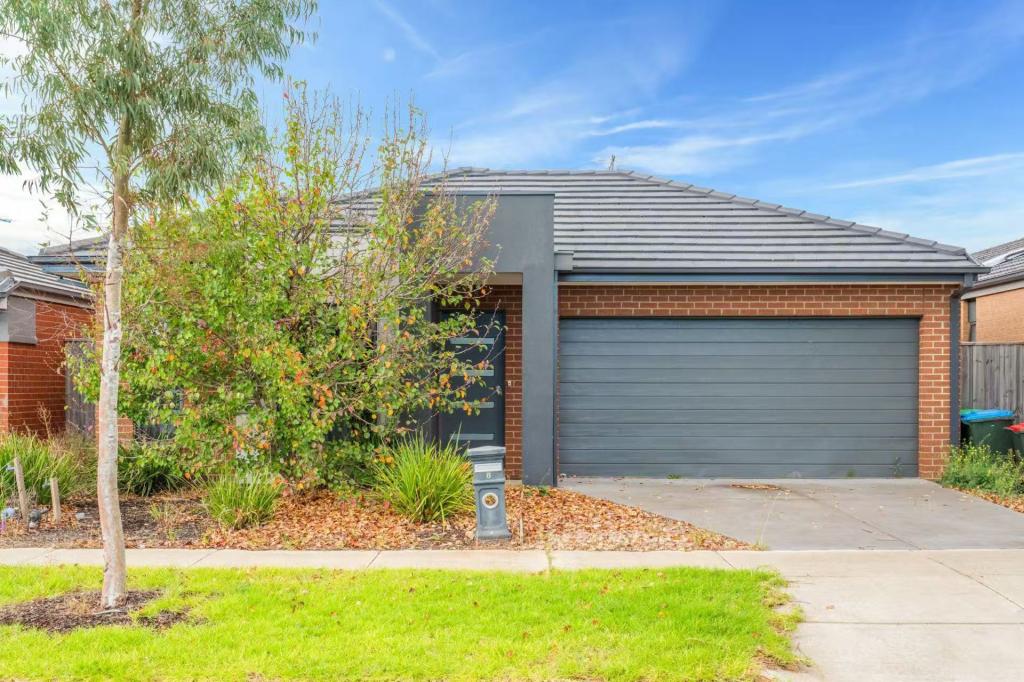 8 KEMPSEY ST, WERRIBEE, VIC 3030