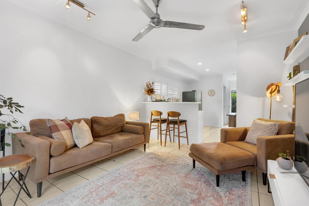 1/6 Tenni St, Redlynch, QLD 4870