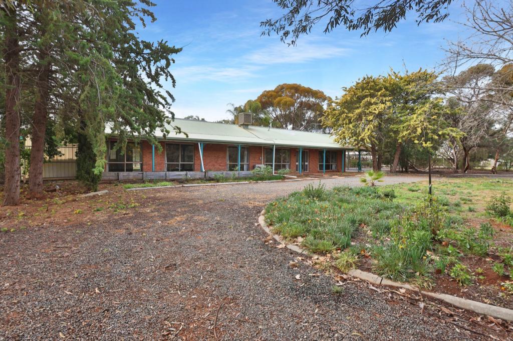 2 Kokoda Ct, Robinvale, VIC 3549