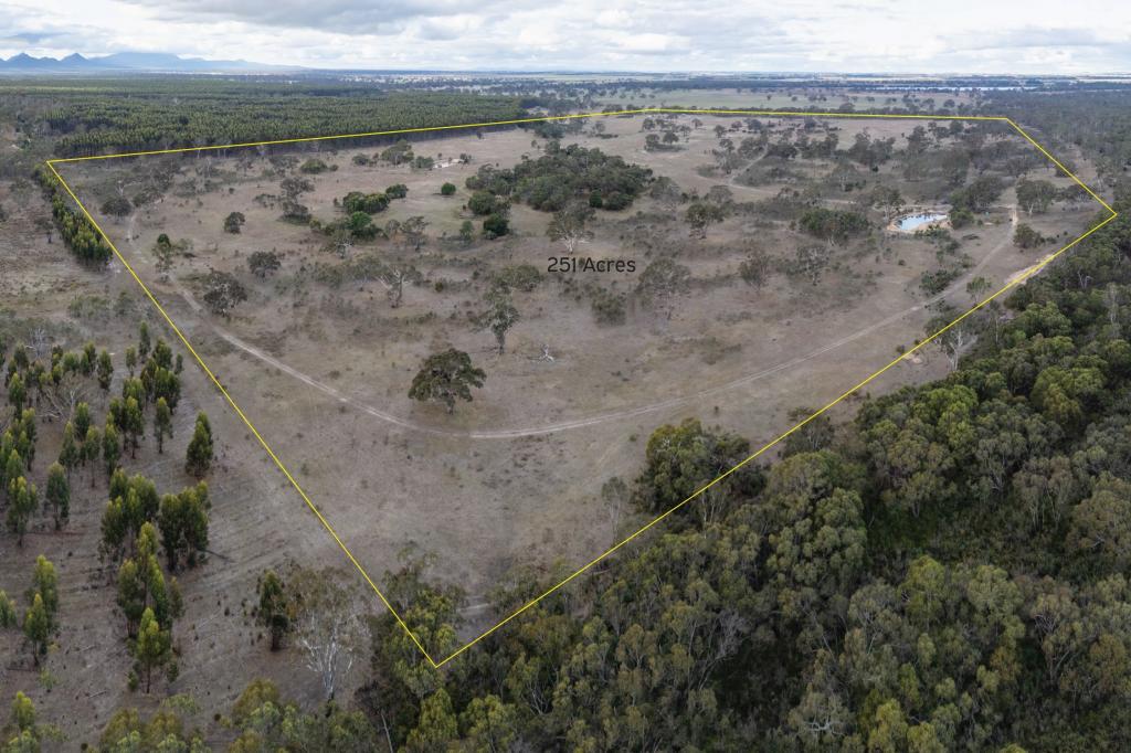 1250 Lynchs Crossing Rd, Glenthompson, VIC 3293