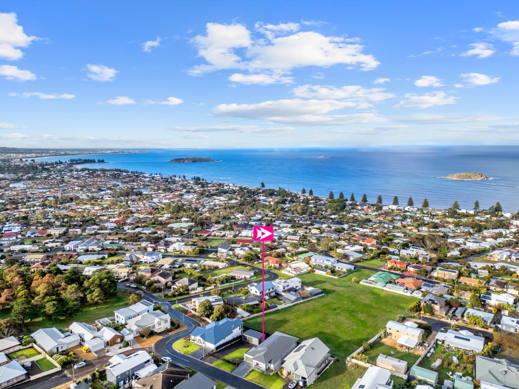 5 White Cl, Encounter Bay, SA 5211