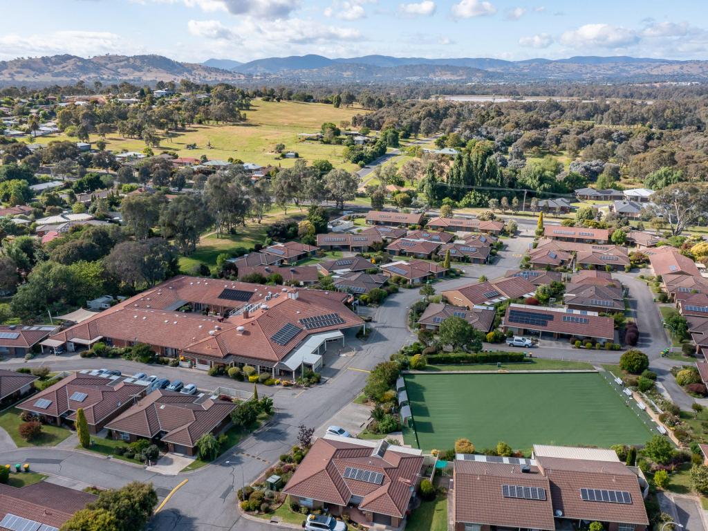 120 Elmglade Cl, West Albury, NSW 2640