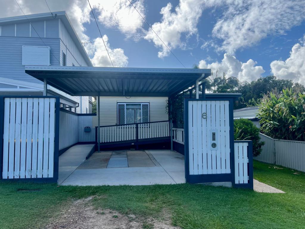 6 Blackwood Rd, Margate, QLD 4019