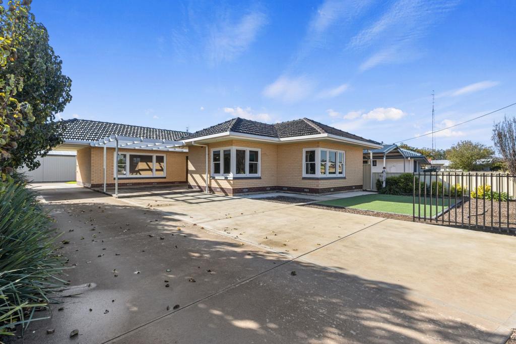 166 Bay Rd, Moonta Bay, SA 5558