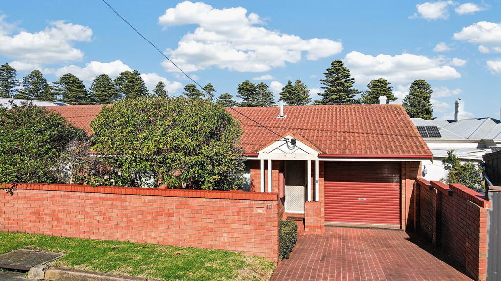 17 DENNEYS ST, WARRNAMBOOL, VIC 3280