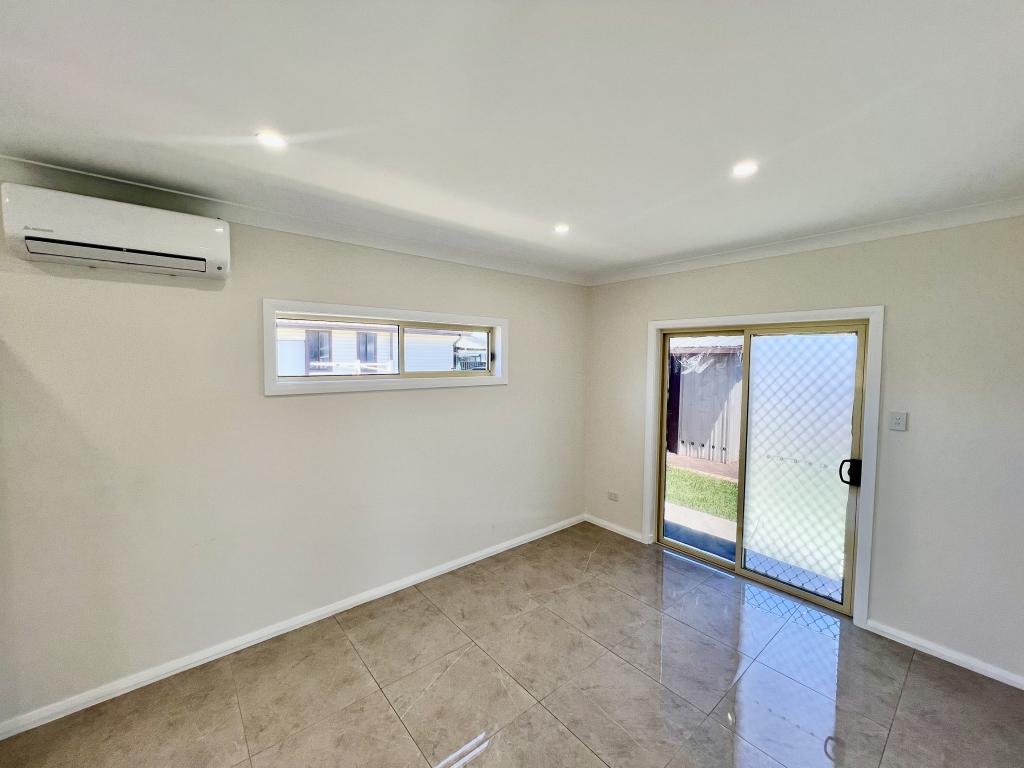 35a Wilberforce St, Ashcroft, NSW 2168