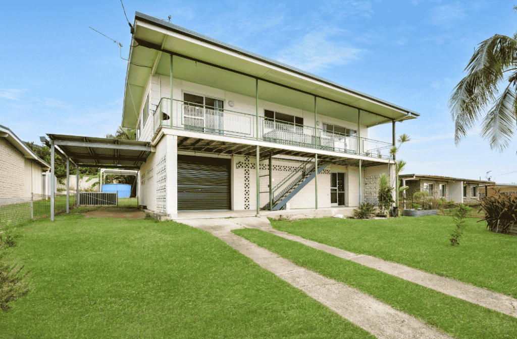 20 Campbell St, Clinton, QLD 4680