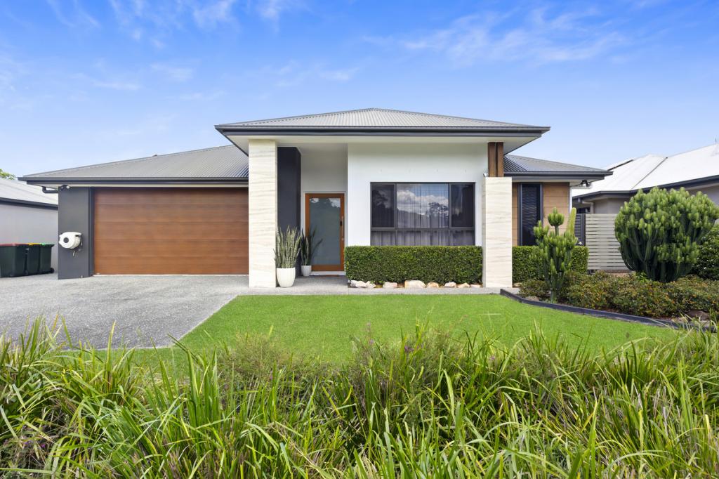 25 Spoonbill Dr, Forest Glen, QLD 4556