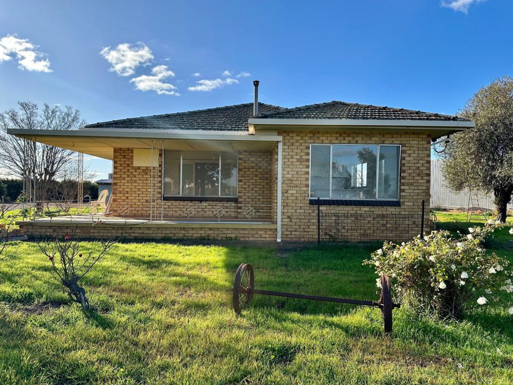 107 Spence Rd, Griffith, NSW 2680
