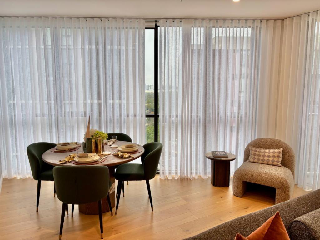 1804/13 De Clambe Dr, Castle Hill, NSW 2154