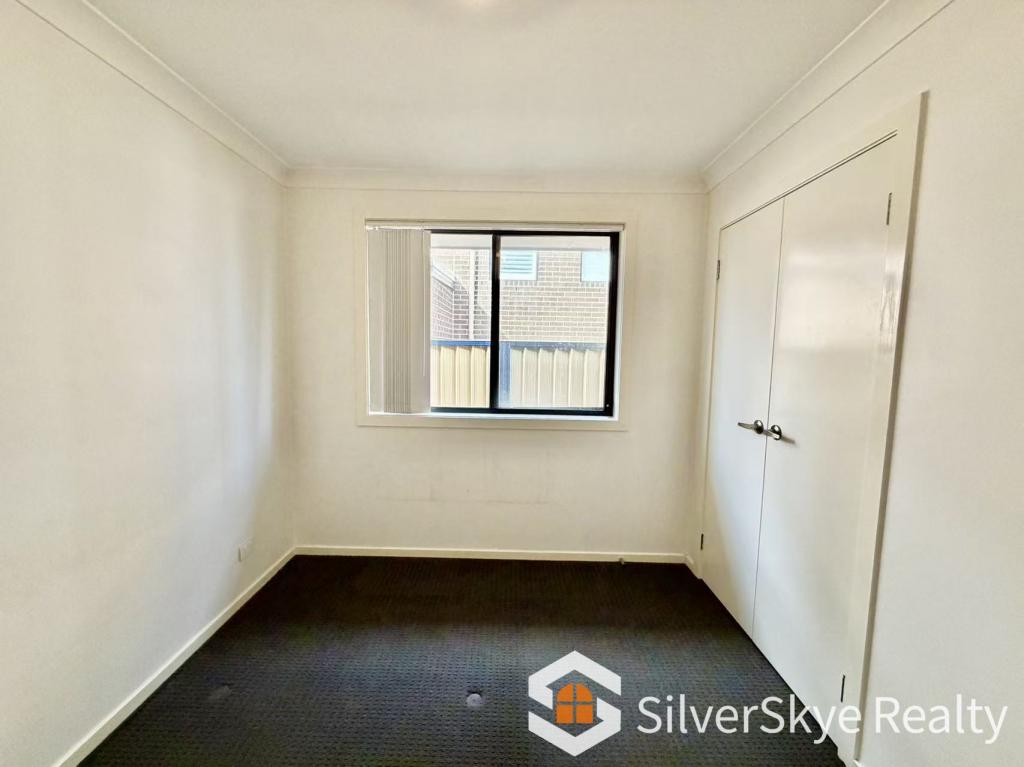 36A MANCHURIA RD, EDMONDSON PARK, NSW 2174