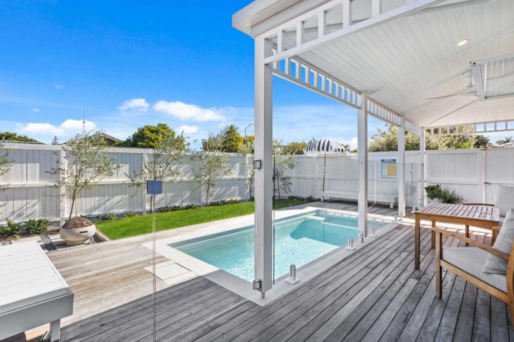 1/25 Doggett Dr, Miami, QLD 4220